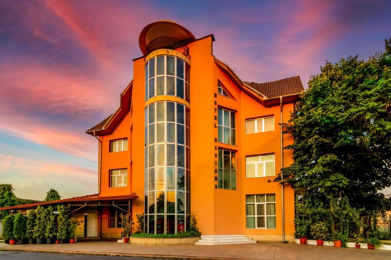 Motel Dasiana Тыргу-Жиу Экстерьер фото