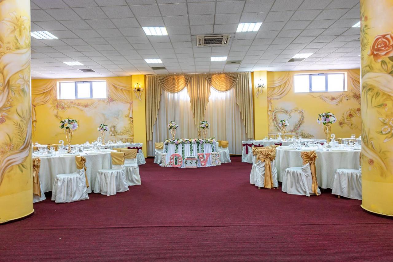 Motel Dasiana Тыргу-Жиу Экстерьер фото