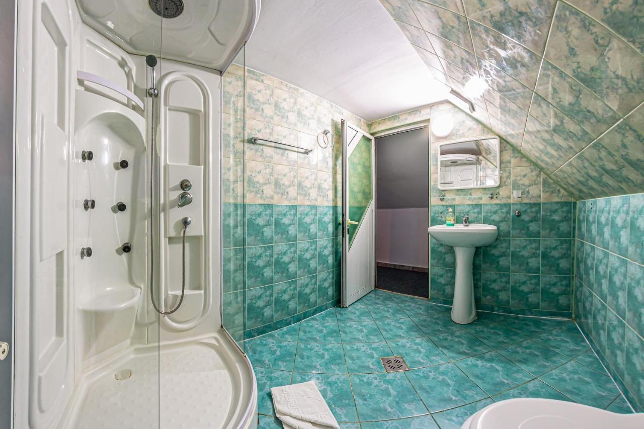 Motel Dasiana Тыргу-Жиу Экстерьер фото
