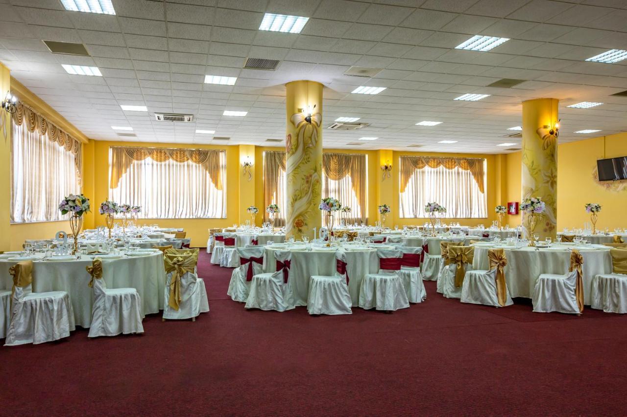 Motel Dasiana Тыргу-Жиу Экстерьер фото