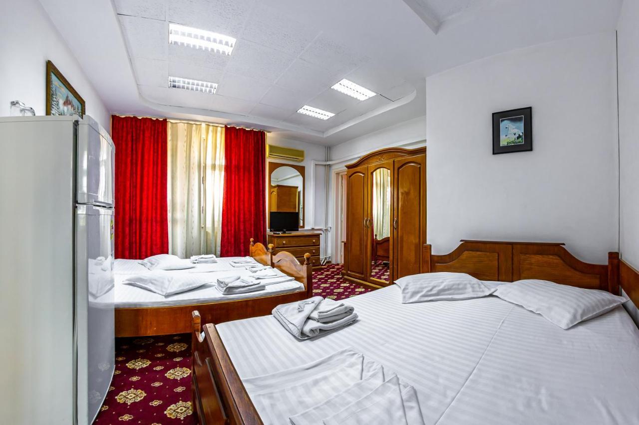 Motel Dasiana Тыргу-Жиу Экстерьер фото